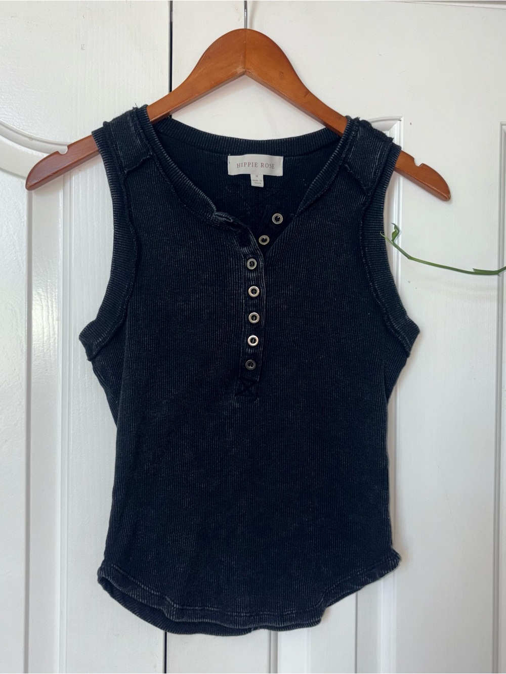 Hippie Rose Greyish Black ribbed Henley Tank Top size Medium